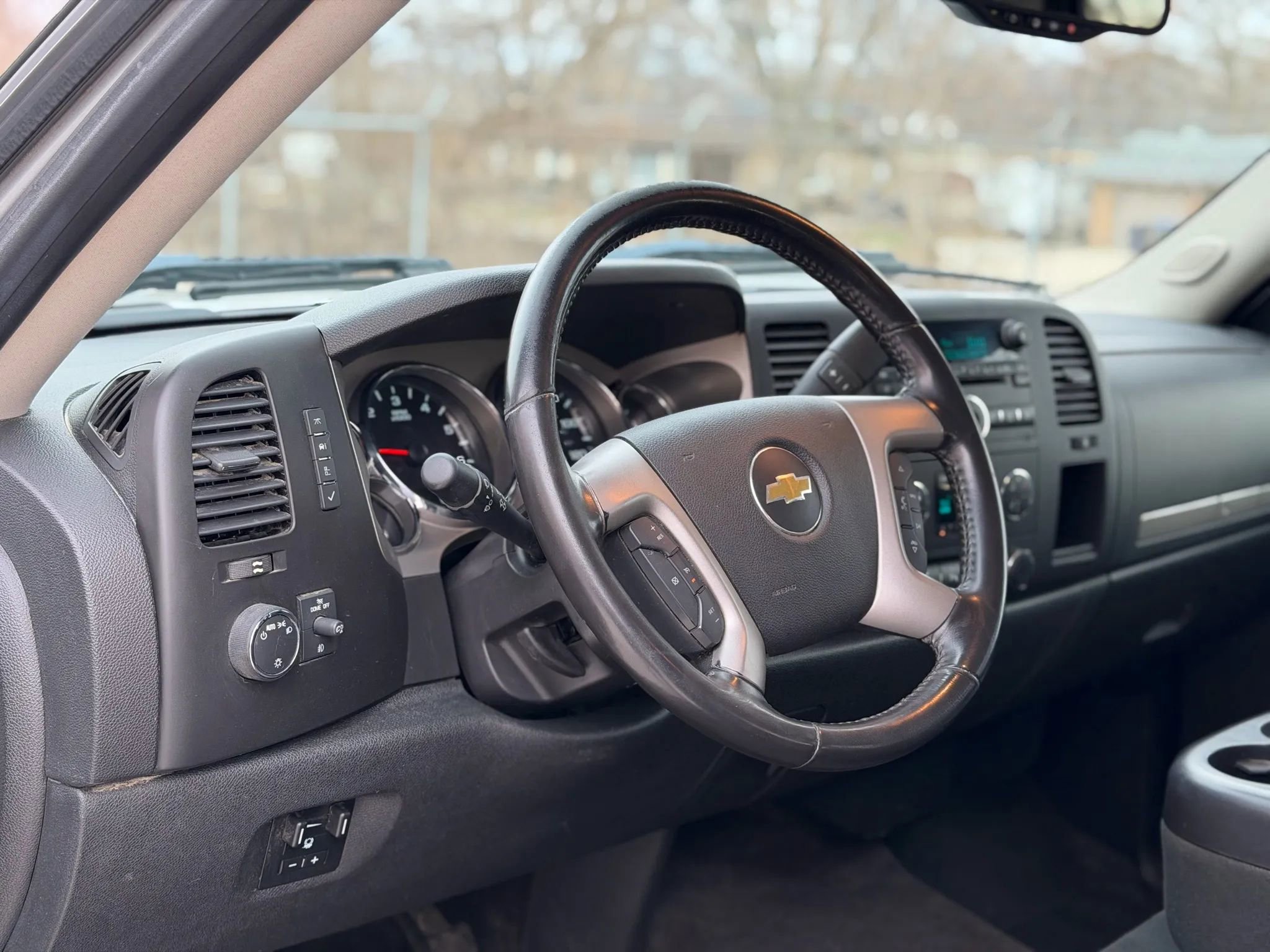 Used 2014 Chevrolet Silverado 2500 LT w/ Interior Plus Package image 10