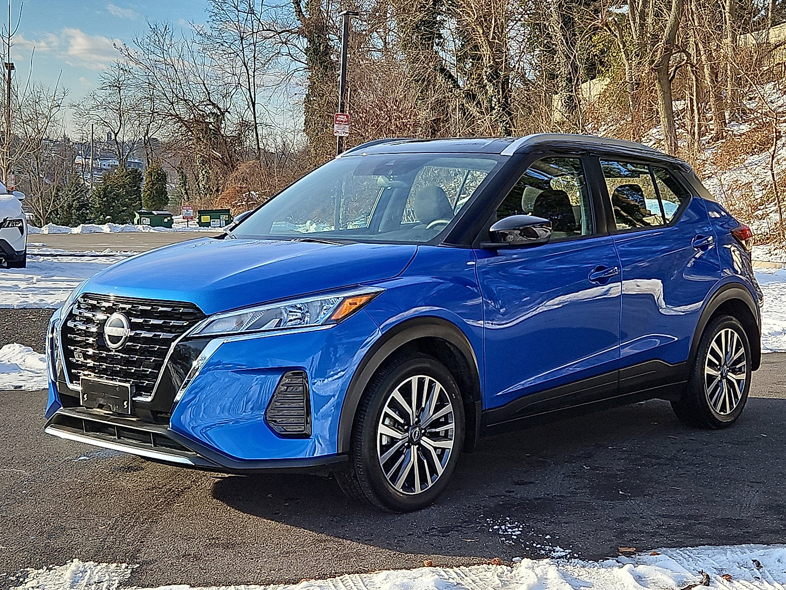 Certified 2024 Nissan Kicks SV image 3