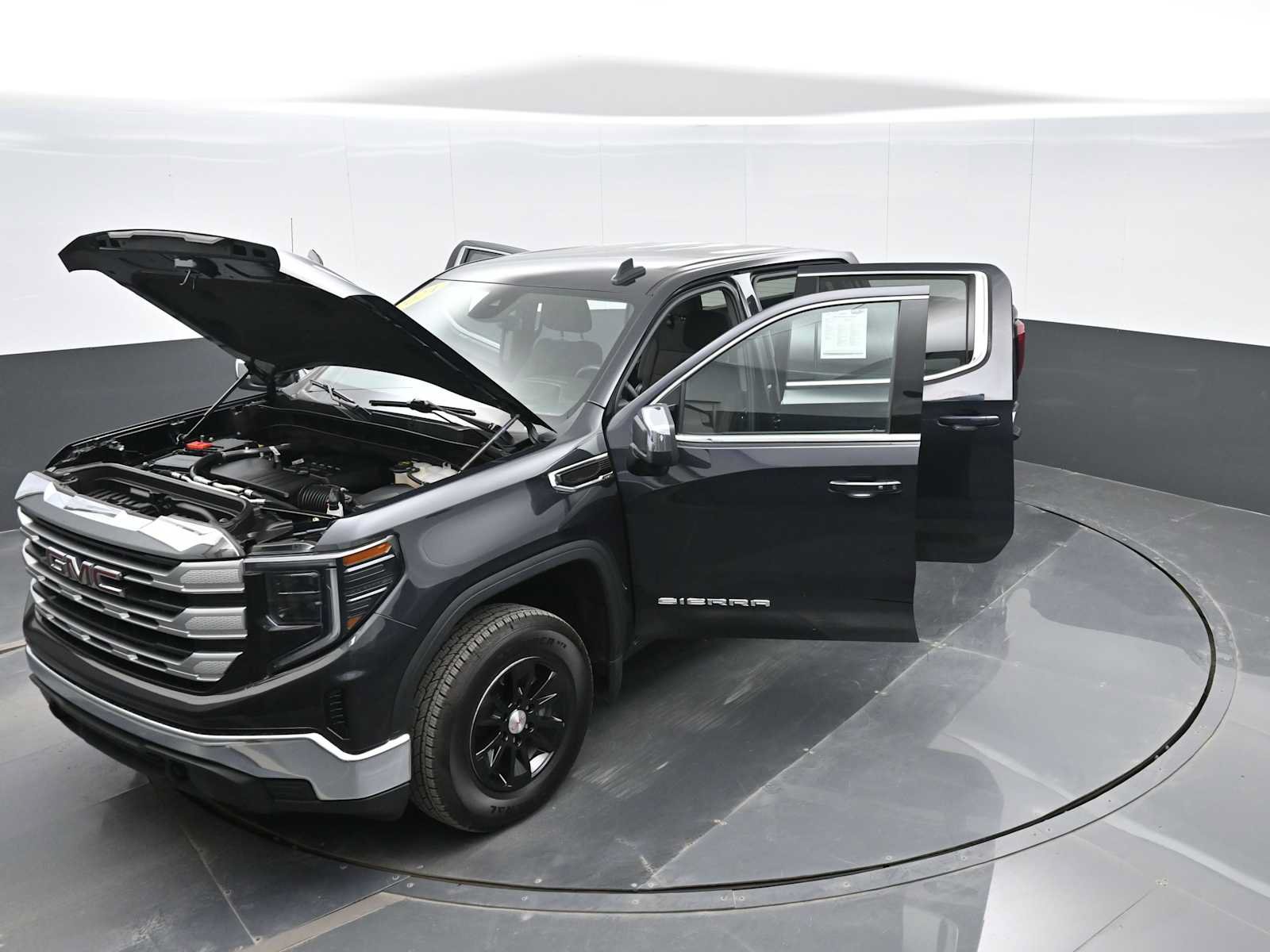 Used 2024 GMC Sierra 1500 SLE AWD/4WD image 38