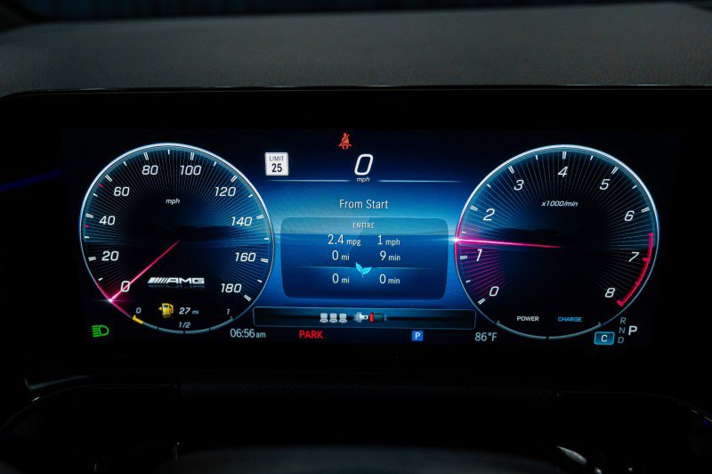 New 2026 Mercedes-Benz GLA 35 AMG 4MATIC image 17