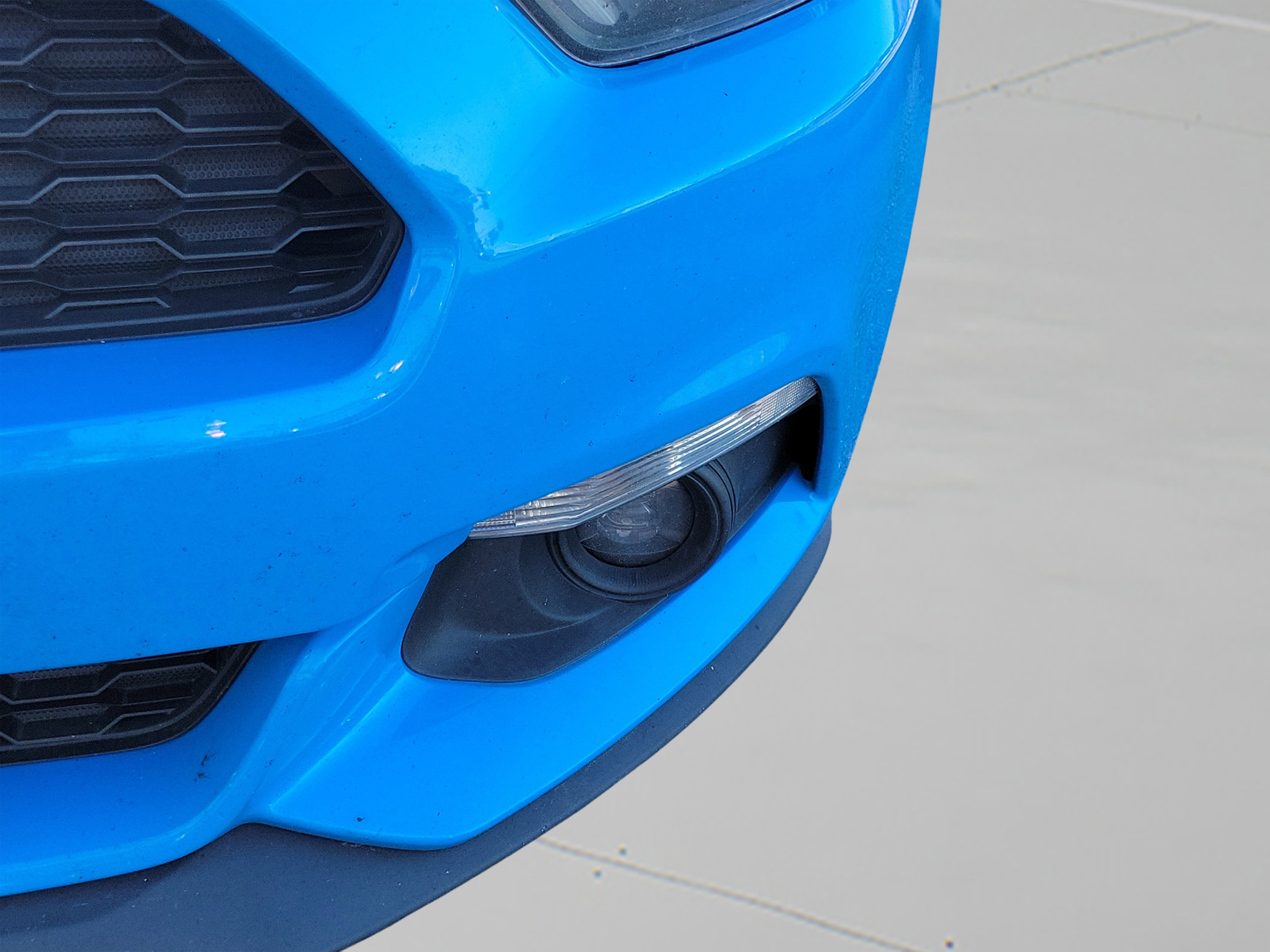 Used 2017 Ford Mustang Premium image 9