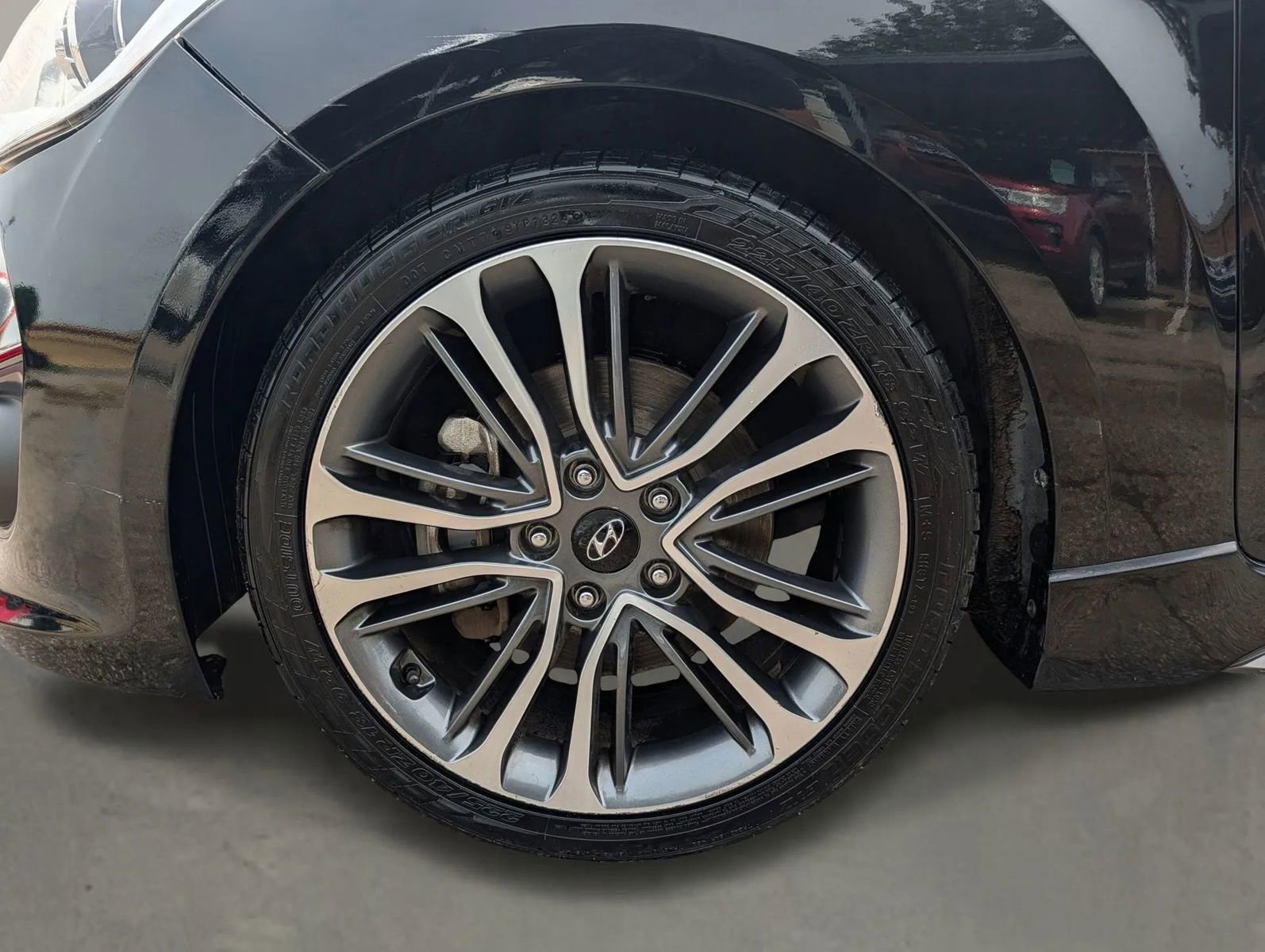 Used 2016 Hyundai Veloster Turbo FWD image 9