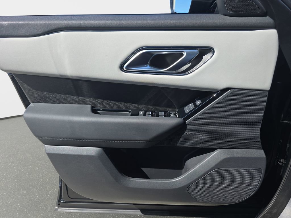 Certified 2026 Land Rover Range Rover Velar S image 30