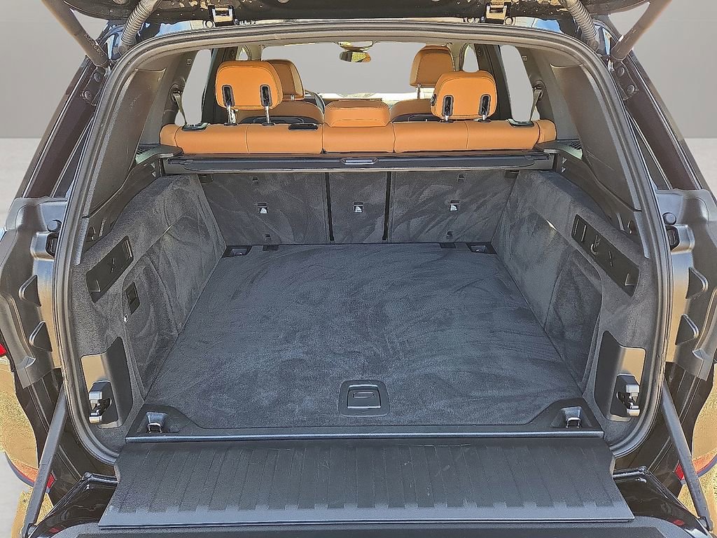 Used 2026 BMW X5 xDrive40i image 12