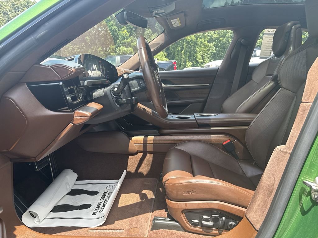 Used 2022 Porsche Taycan Turbo S image 13