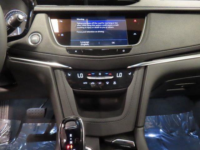 New 2025 Cadillac XT6 Luxury image 20