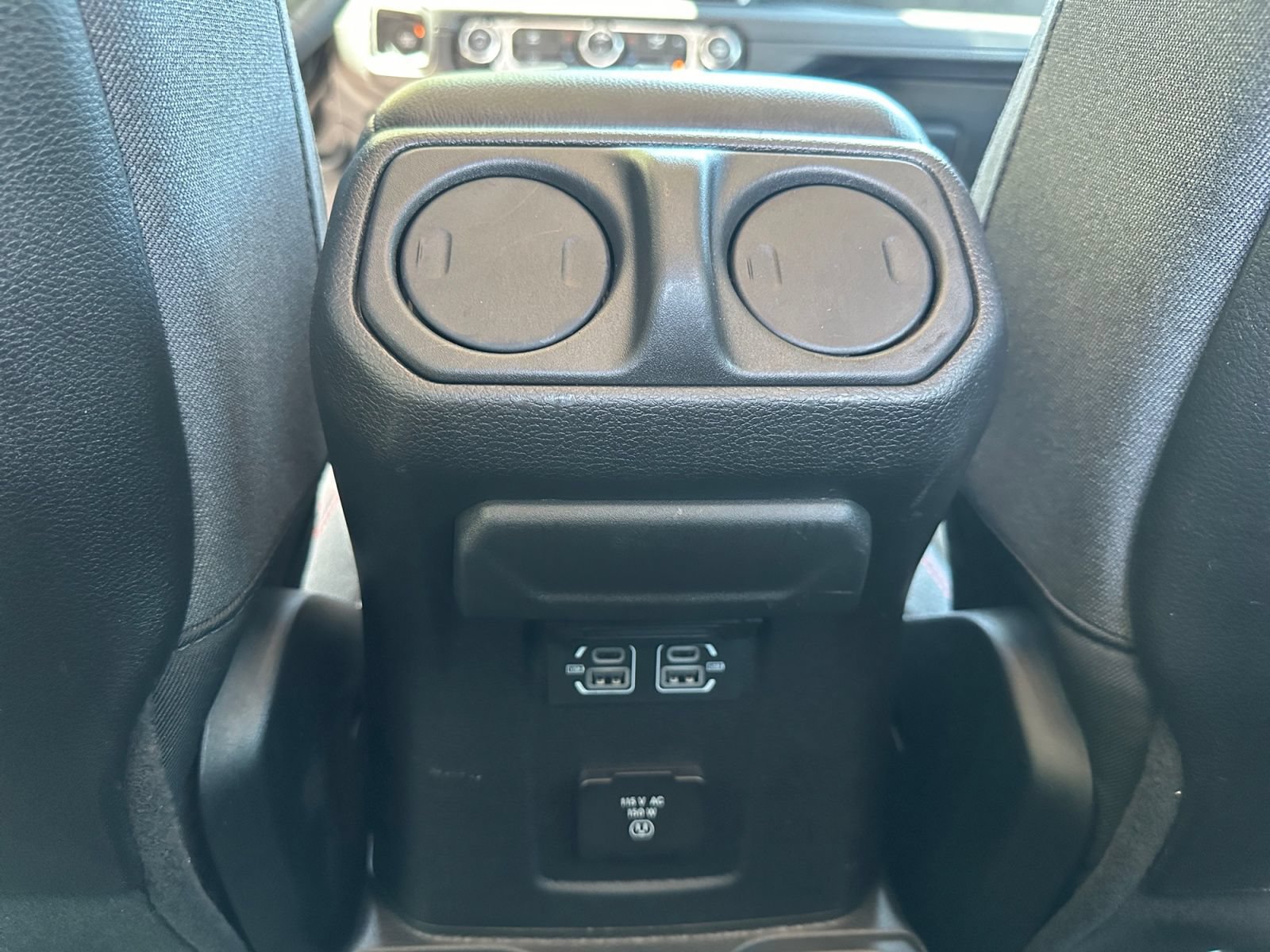 Used 2024 Jeep Wrangler Rubicon AWD/4WD image 31