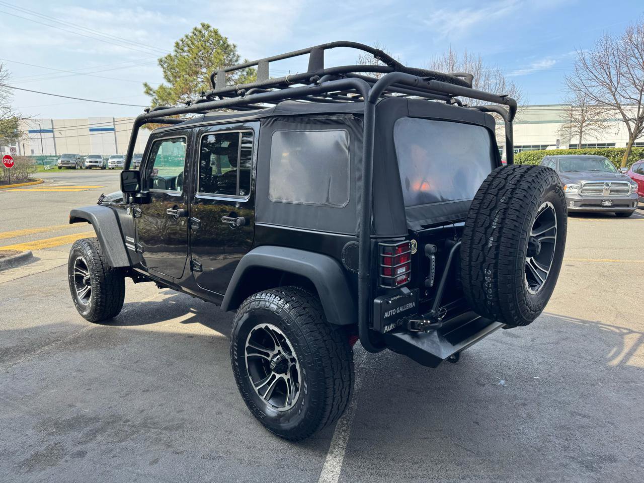 Used 2015 Jeep Wrangler Unlimited Sport w/ Quick Order Package 24S AWD/4WD image 8