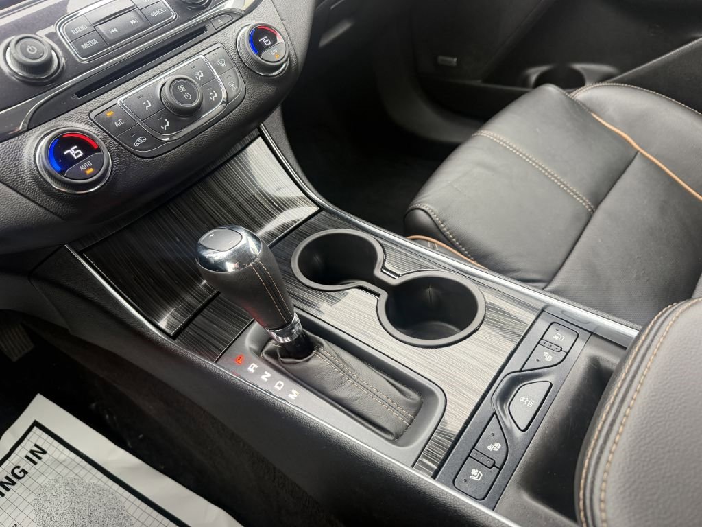 Used 2017 Chevrolet Impala Premier w/ Enhanced Convenience Package image 19