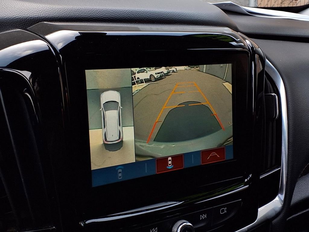 Used 2019 Chevrolet Traverse Premier w/ Redline Edition FWD image 8