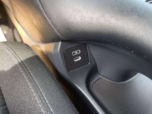 Certified 2025 Honda HR-V LX image 27