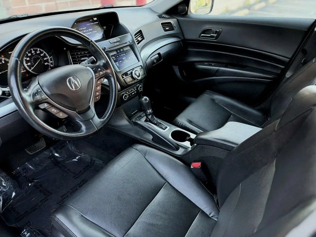 Used 2016 Acura ILX w/ Technology Plus Package FWD image 10