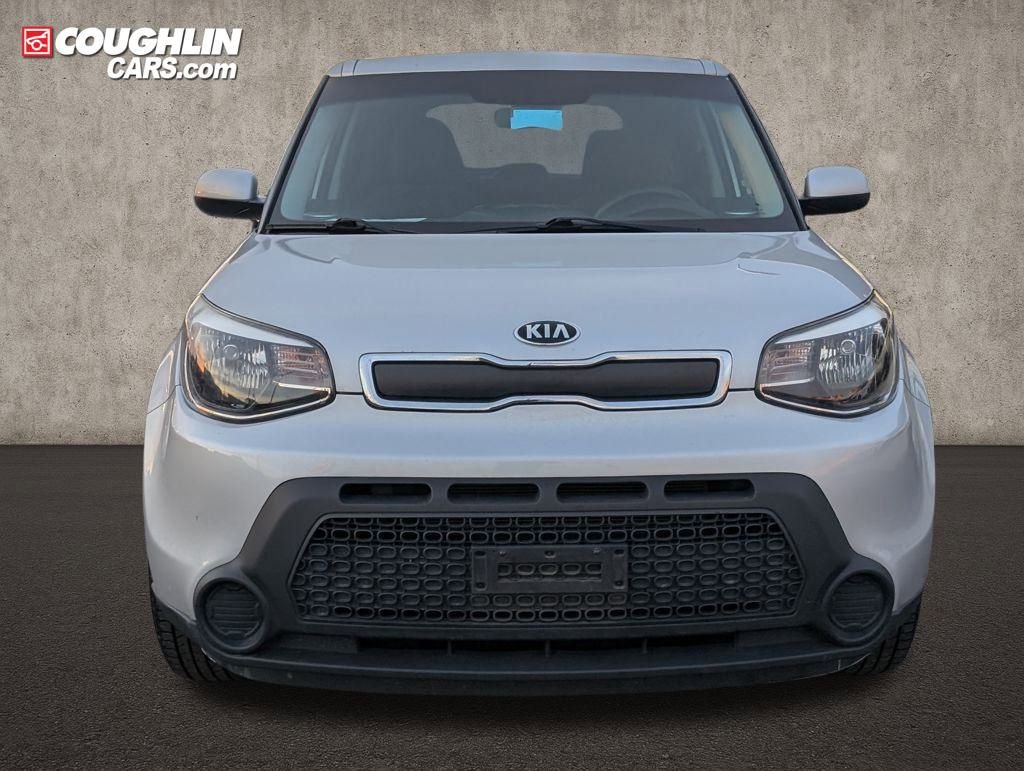 Used 2016 Kia Soul Base image 2