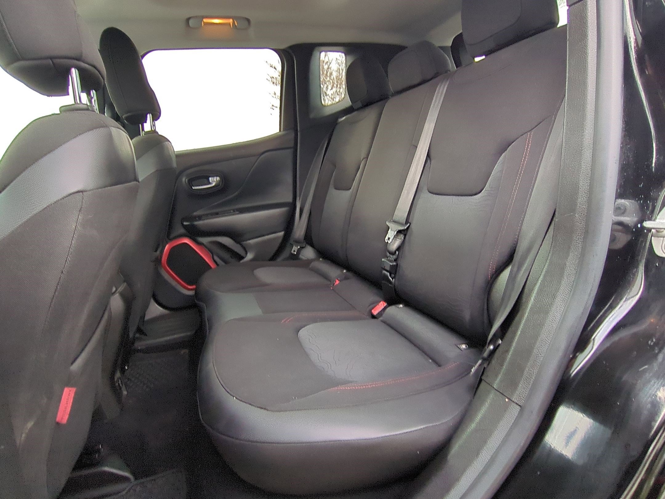 Used 2017 Jeep Renegade Trailhawk image 31