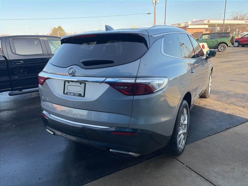 Used 2023 Buick Enclave Essence w/ Experience Buick Package image 7