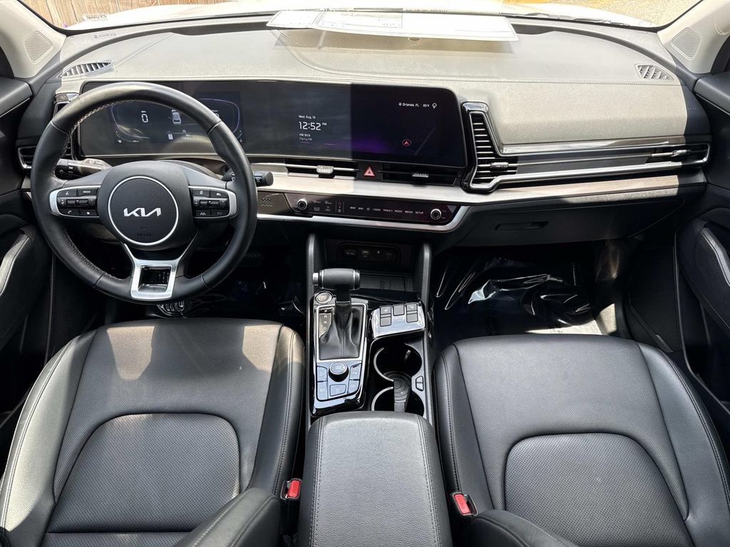 Used 2025 Kia Sportage EX FWD image 18