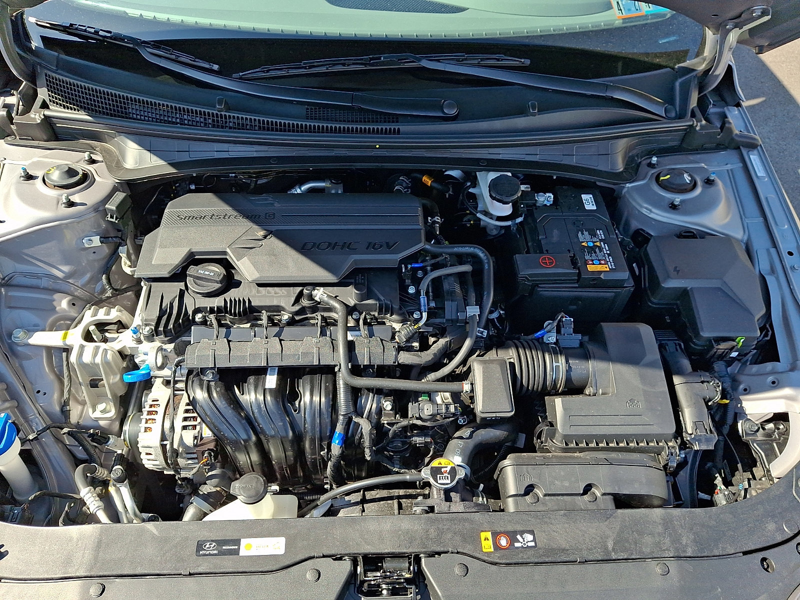 Certified 2025 Hyundai Elantra Sport FWD image 28