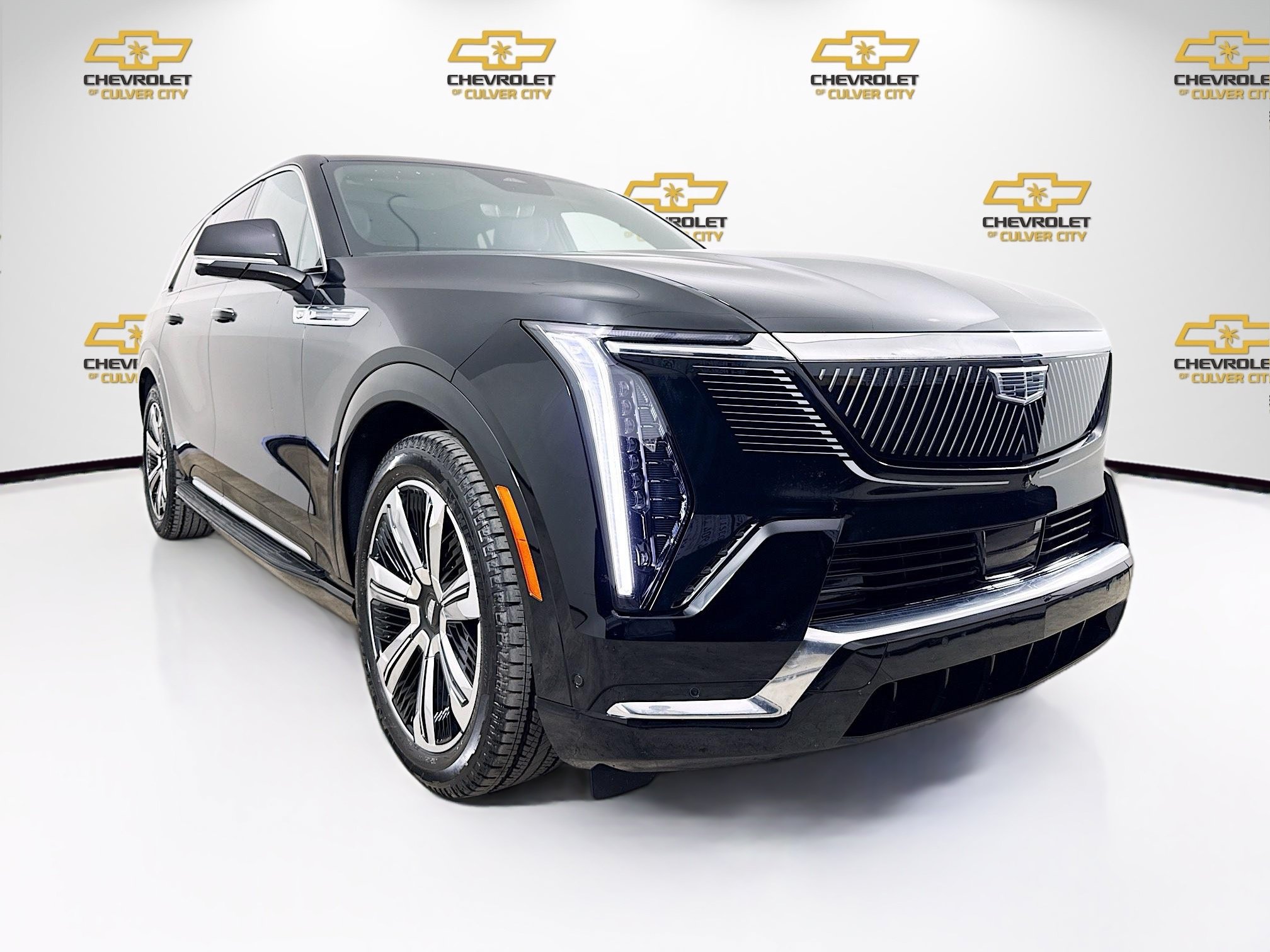 Used 2025 Cadillac Escalade IQ Luxury 1 AWD/4WD image 1