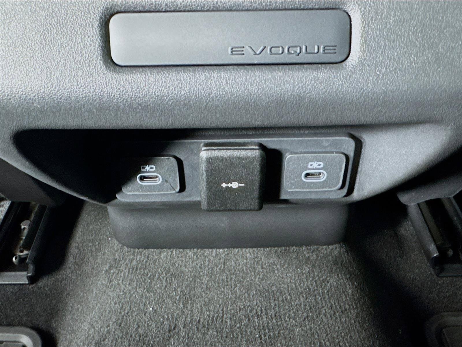 Used 2026 Land Rover Range Rover Evoque S AWD/4WD image 28