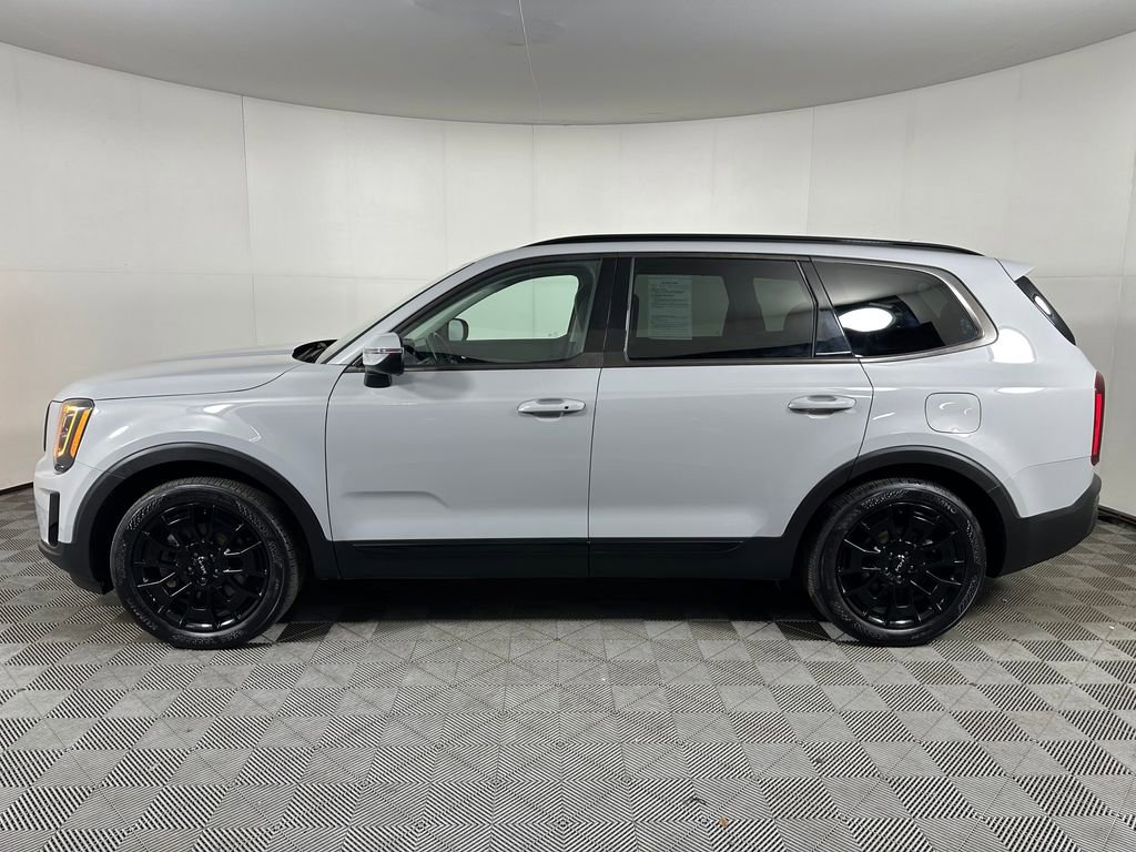 Used 2022 Kia Telluride EX w/ EX Premium Package AWD/4WD image 2