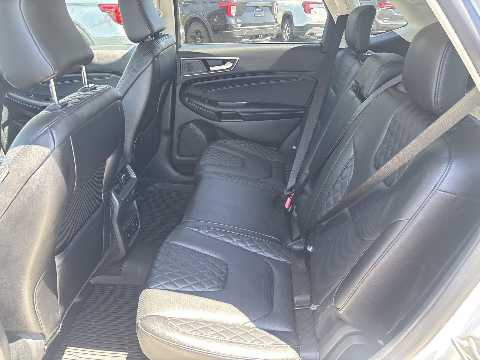 Used 2024 Ford Edge Titanium w/ Equipment Group 301A AWD/4WD image 7
