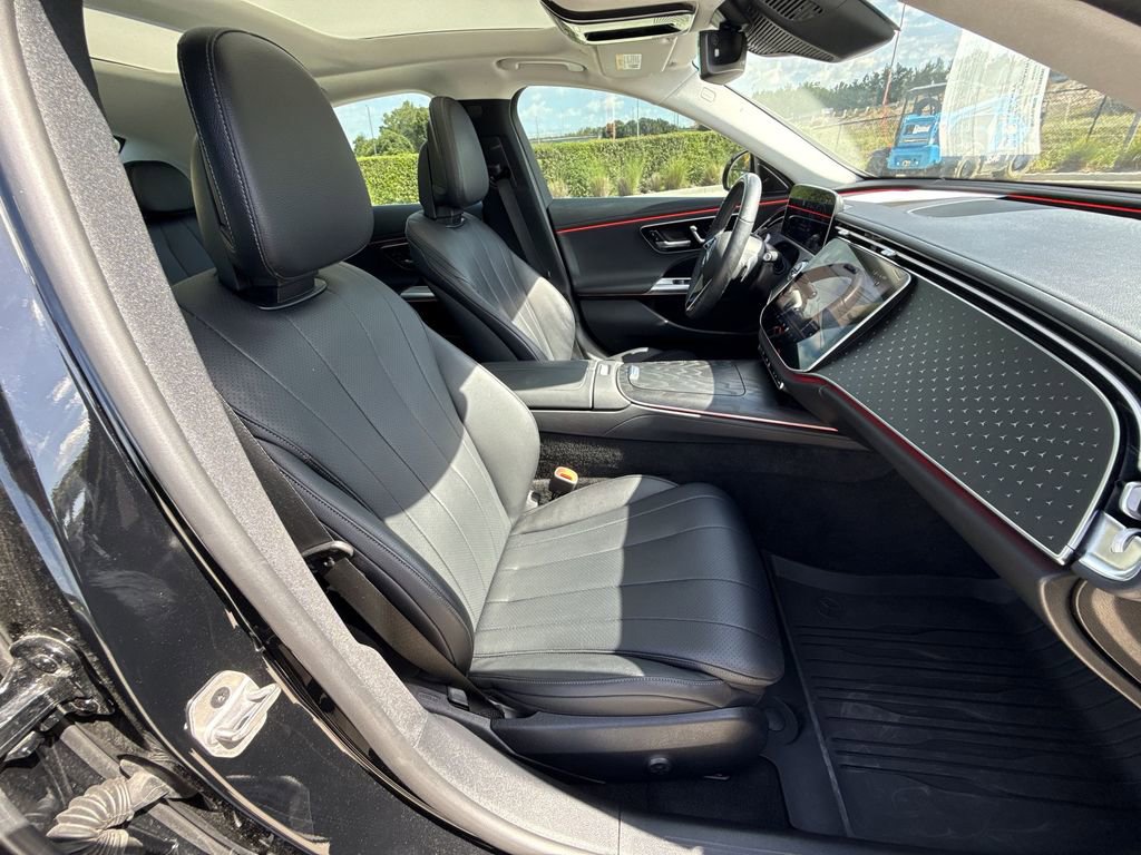 Used 2024 Mercedes-Benz E 350 4MATIC Sedan image 16