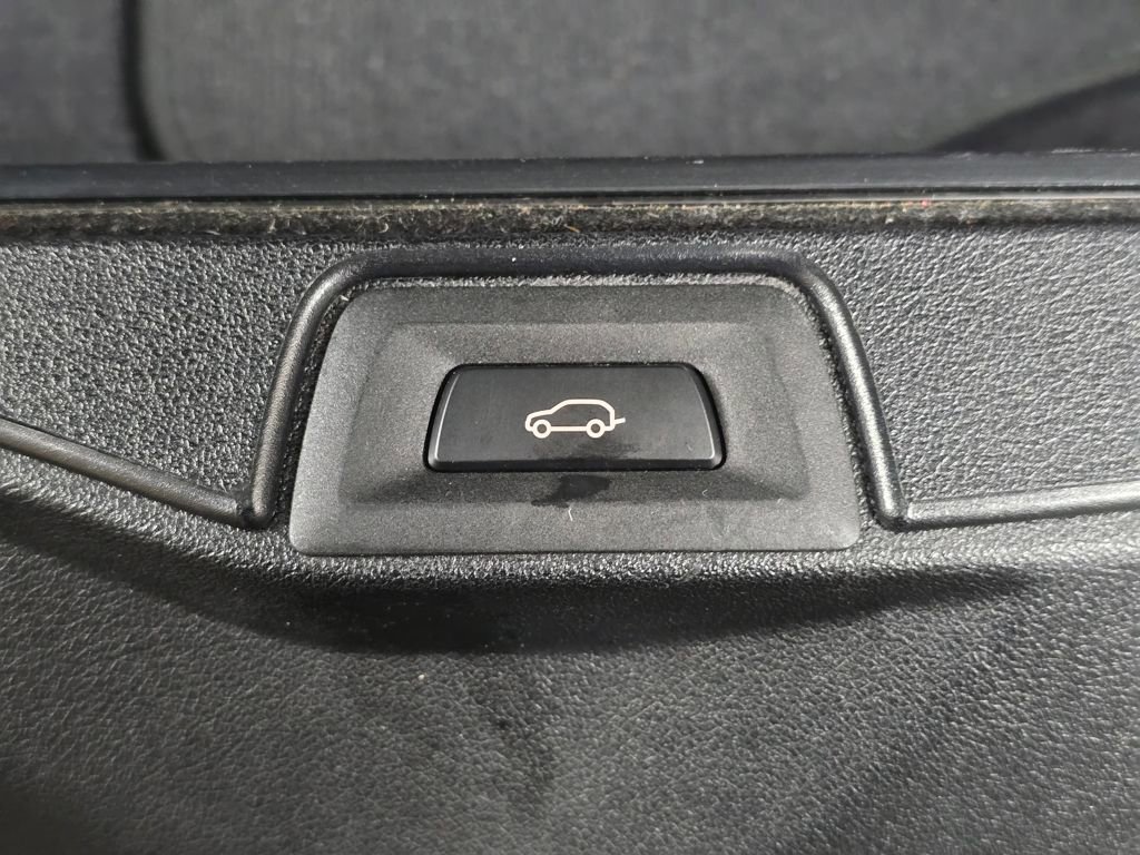 Used 2023 BMW X5 xDrive40i w/ Parking Assistance Package image 12