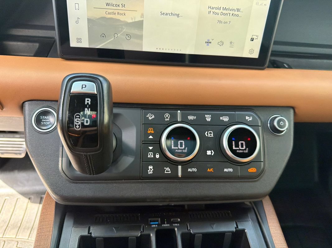 Used 2020 Land Rover Defender 110 X AWD/4WD image 14