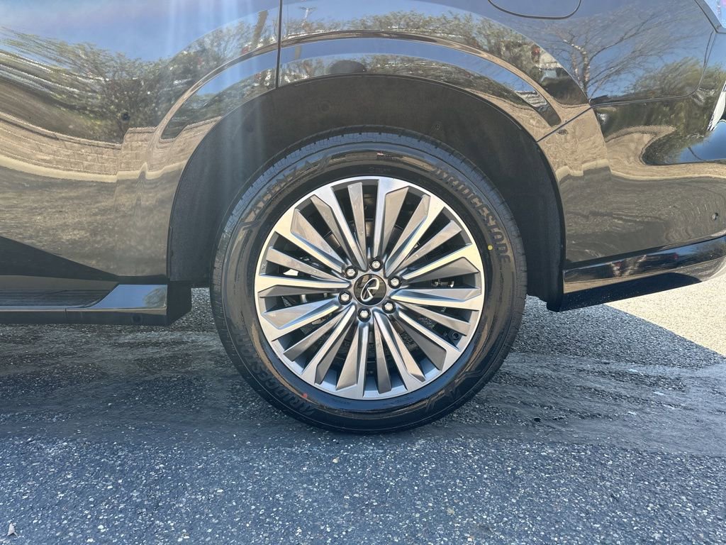 New 2026 INFINITI QX80 Luxe w/ Cargo Package AWD/4WD image 12