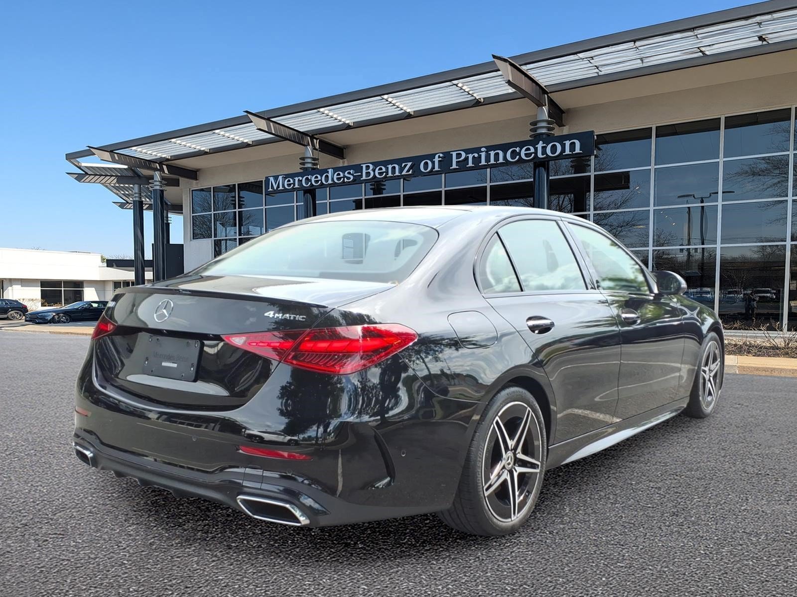 Certified 2022 Mercedes-Benz C 300 4MATIC Sedan image 3
