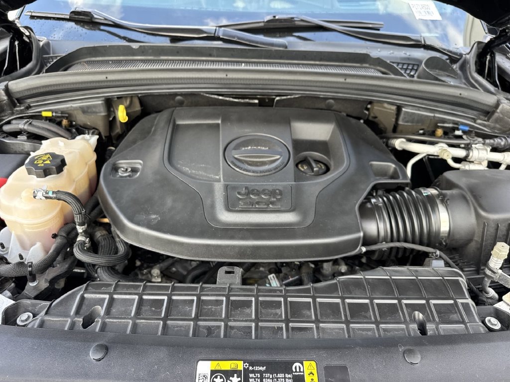 Used 2023 Jeep Grand Cherokee Summit AWD/4WD image 58
