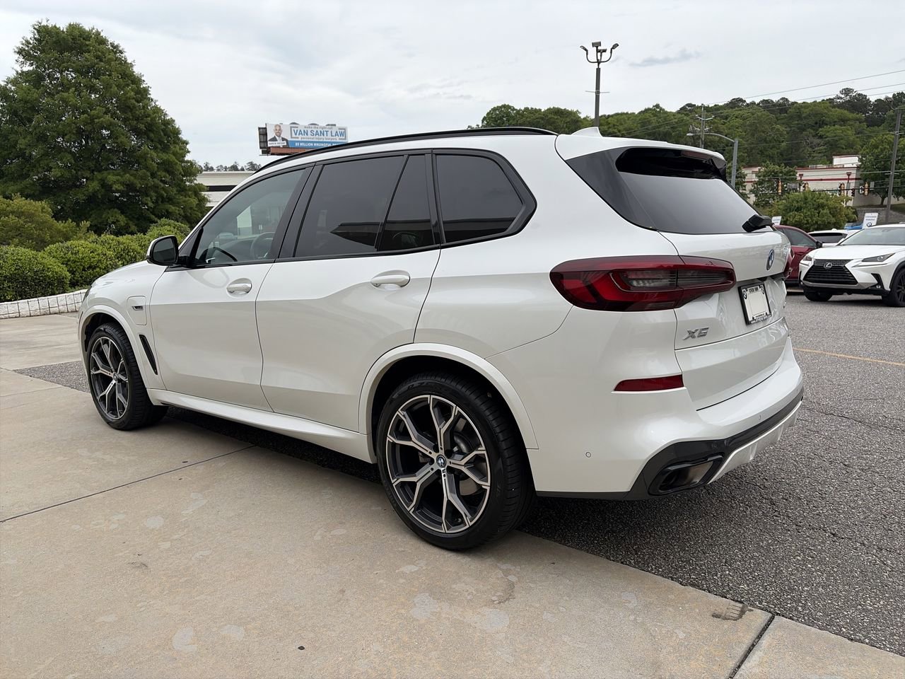 Certified 2023 BMW X5 xDrive45e w/ M Sport Package AWD/4WD image 6