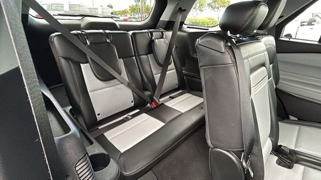 Certified 2022 Ford Explorer XLT w/ Equipment Group 202A image 14