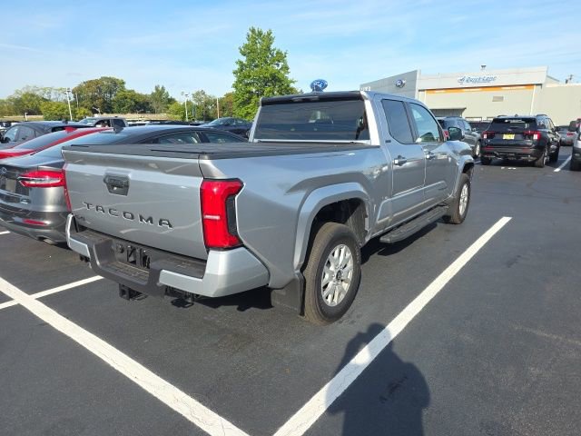 Used 2025 Toyota Tacoma SR5 image 4