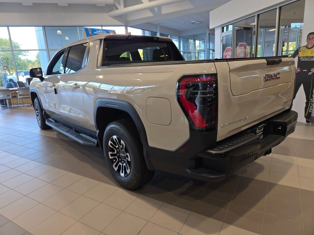New 2026 GMC Sierra EV Elevation image 14