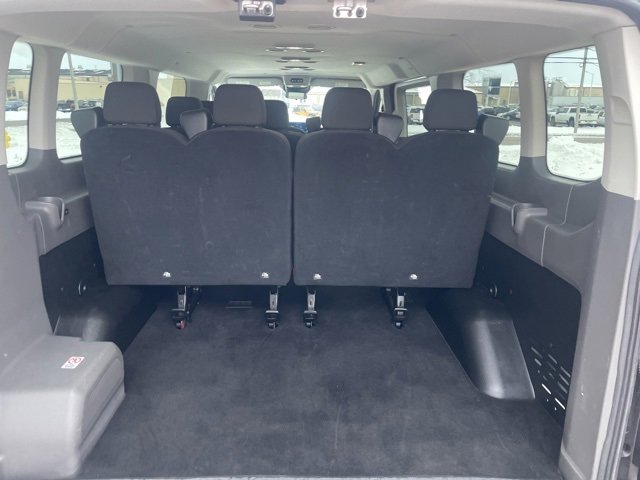 Used 2023 Ford Transit 350 XLT image 11
