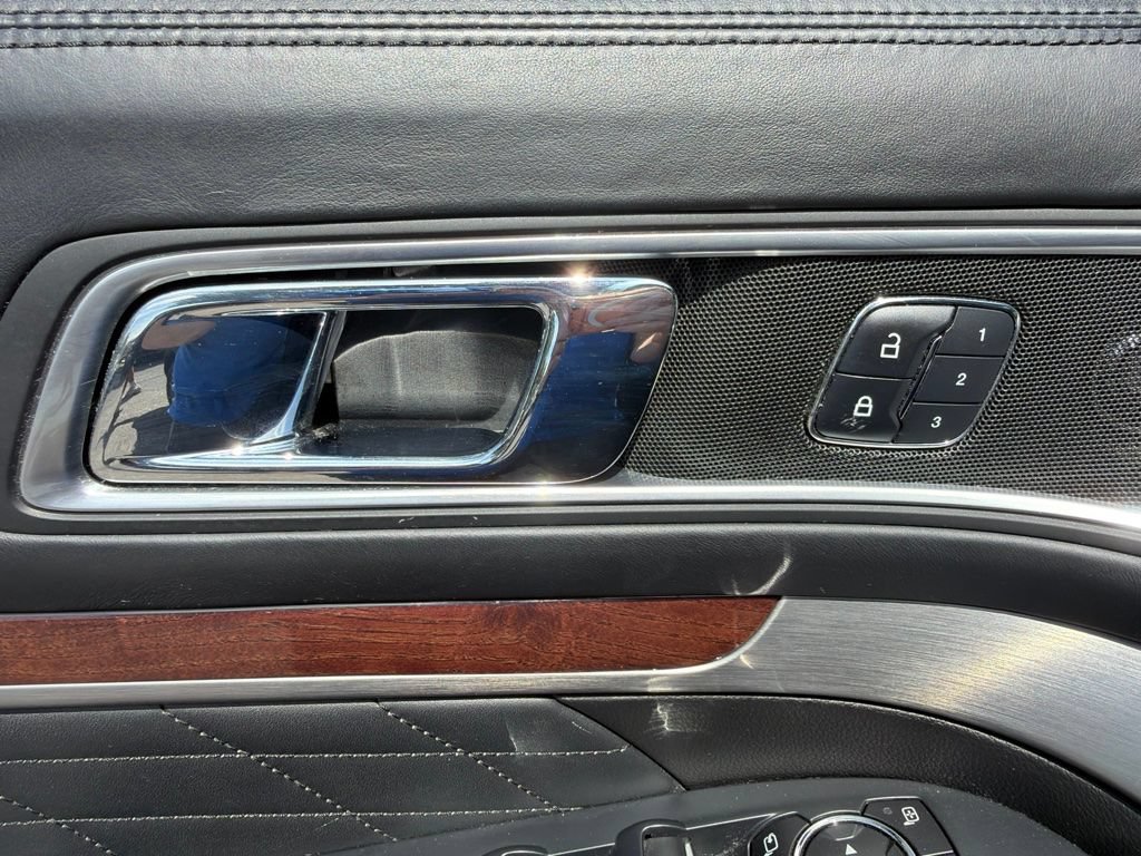 Used 2017 Ford Explorer Platinum AWD/4WD image 20