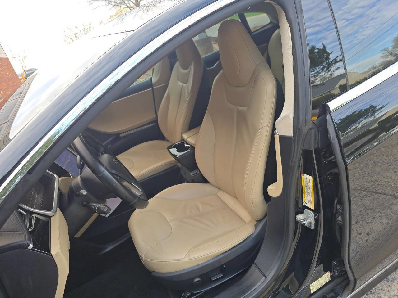 Used 2013 Tesla Model S Base 4dr Liftback (85 kWh) image 8