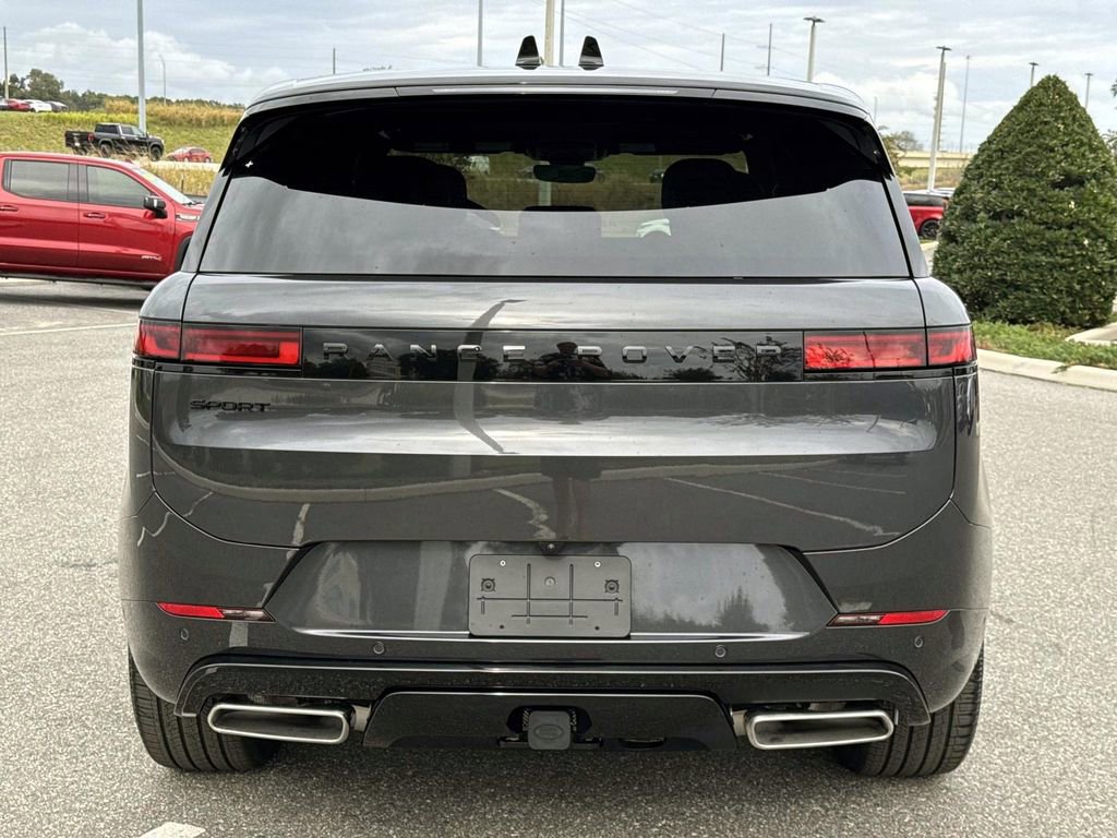 New 2026 Land Rover Range Rover Sport Dynamic SE AWD/4WD image 4