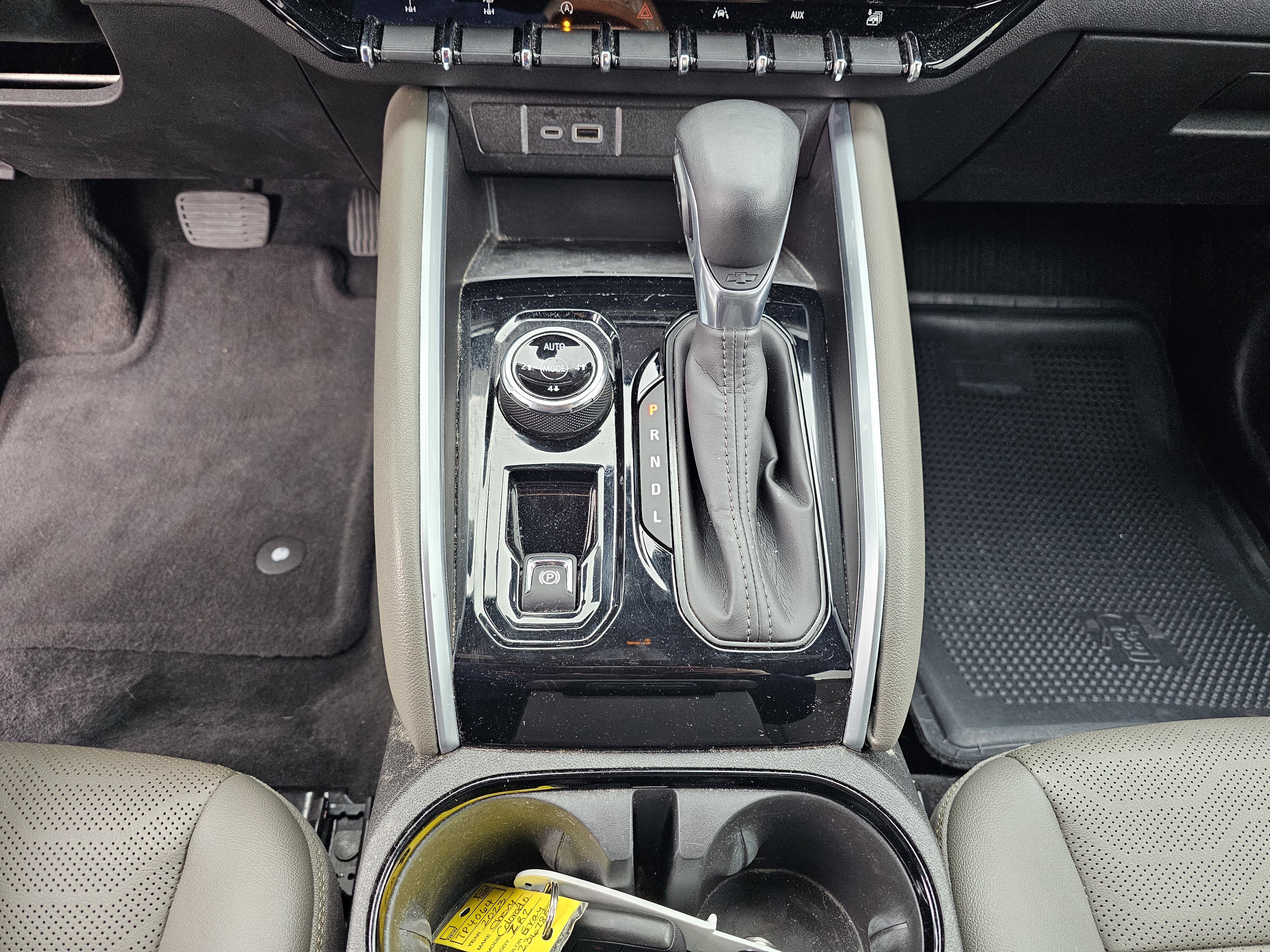 Used 2023 Chevrolet Colorado ZR2 w/ ZR2 Convenience Package III image 24