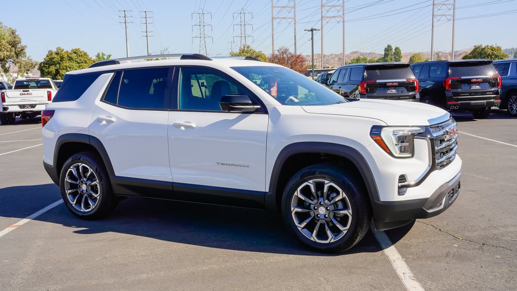 New 2026 GMC Terrain Elevation w/ Elevation Premium Package AWD/4WD image 6