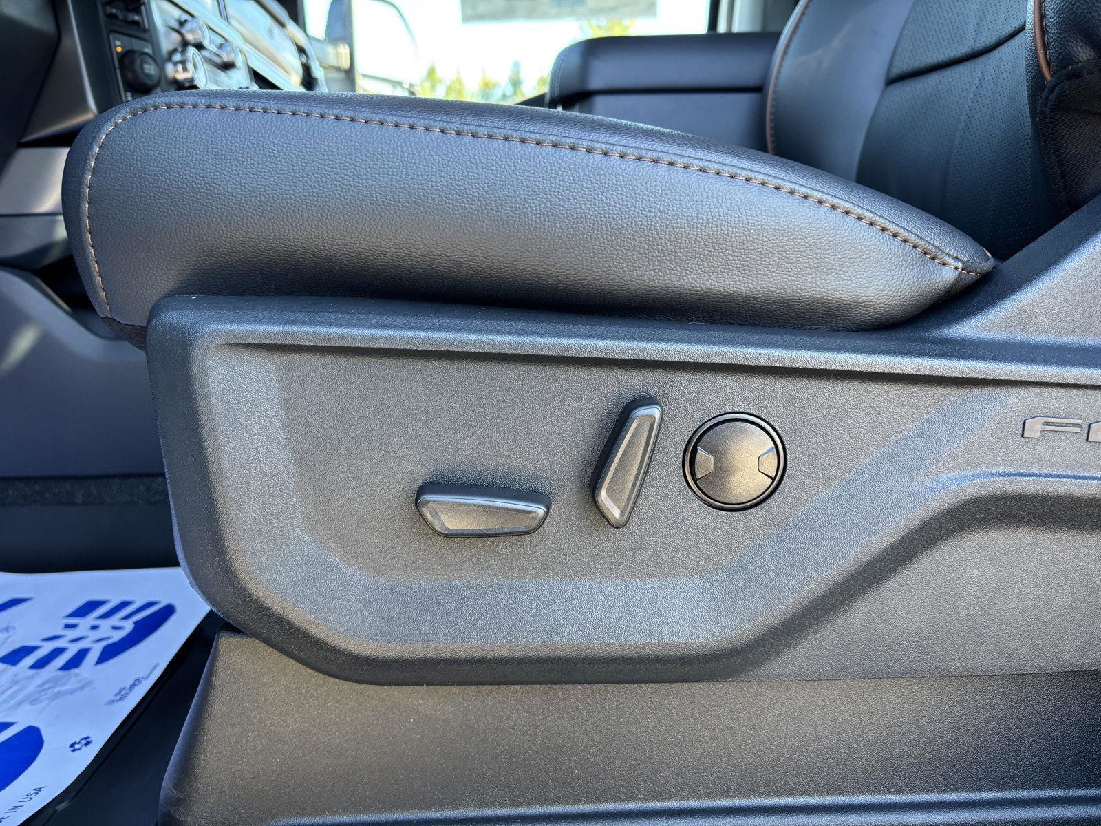 New 2026 Ford F350 Lariat w/ Black Appearance Package image 42