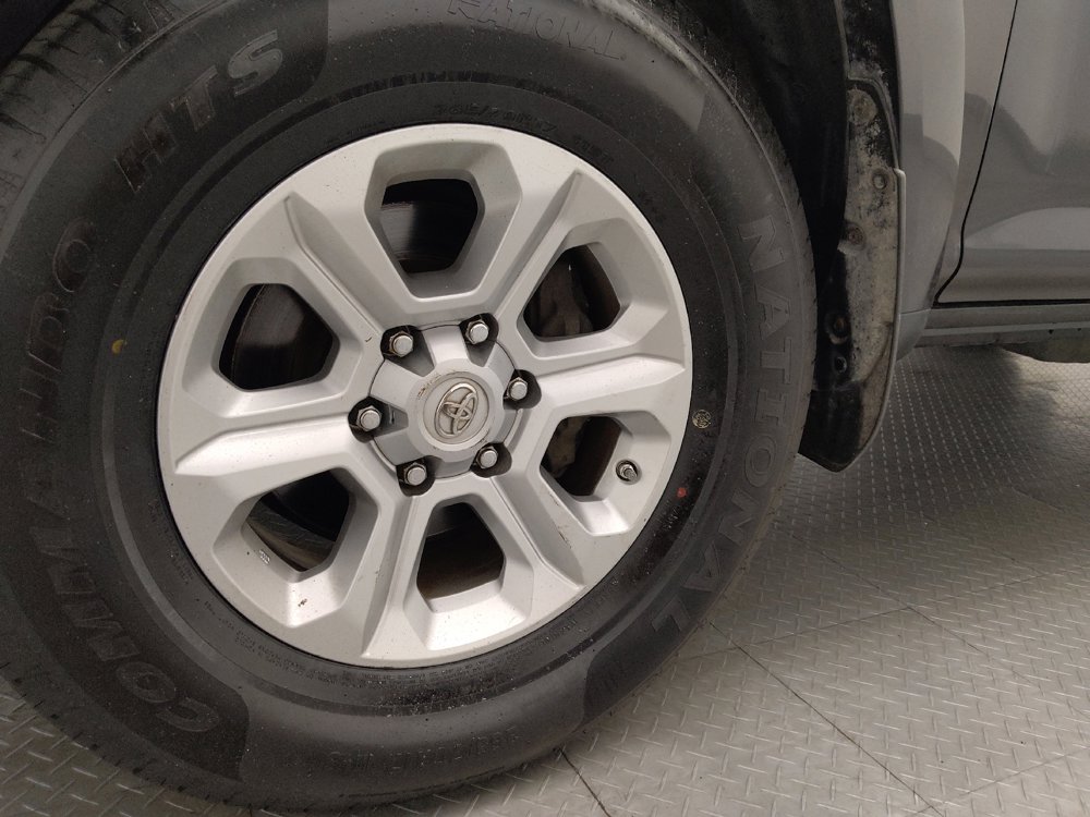 Used 2017 Toyota 4Runner SR5 image 31