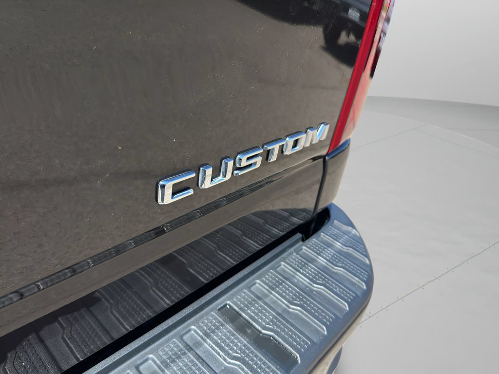 Used 2020 Chevrolet Silverado 2500 Custom w/ Custom Value Package AWD/4WD image 25