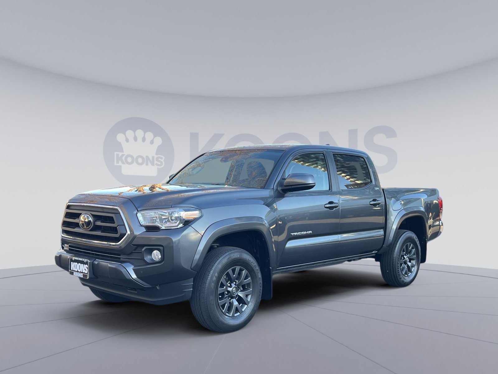 Used 2022 Toyota Tacoma SR5 image 1