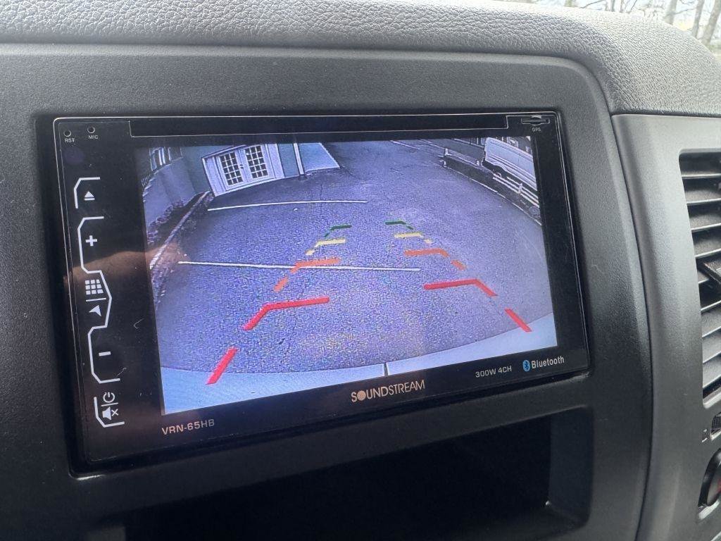 Used 2017 Nissan NV 2500 SV image 14