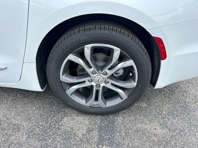 New 2026 Chrysler Pacifica Pinnacle FWD image 11
