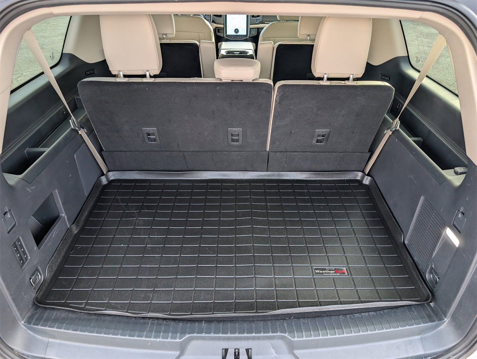 Used 2024 Ford Expedition Max Platinum image 14