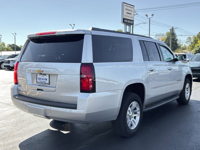 Used 2015 Chevrolet Suburban LT w/ Luxury Package AWD/4WD image 15