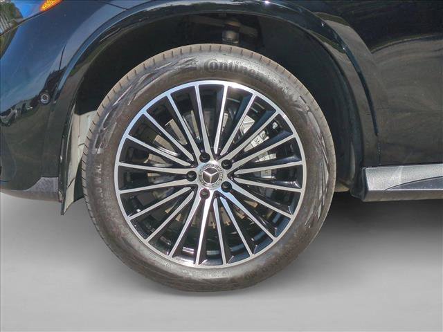 Used 2025 Mercedes-Benz GLC 300 4MATIC image 28